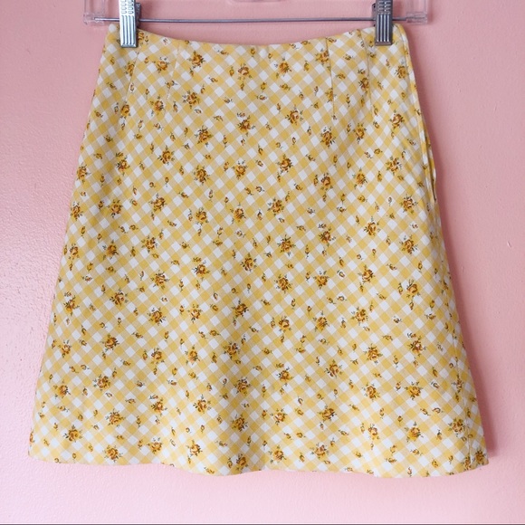 Vintage Yellow Floral Gingham Mini Skirt - Picture 2 of 4